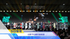 据了解，本尼迪克特·康伯巴奇因为档期冲突，退出剧组。
